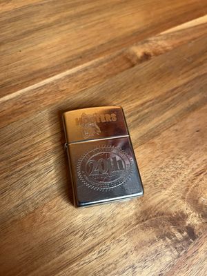 2002 Hooters 20th Anniversary Zippo Lighter