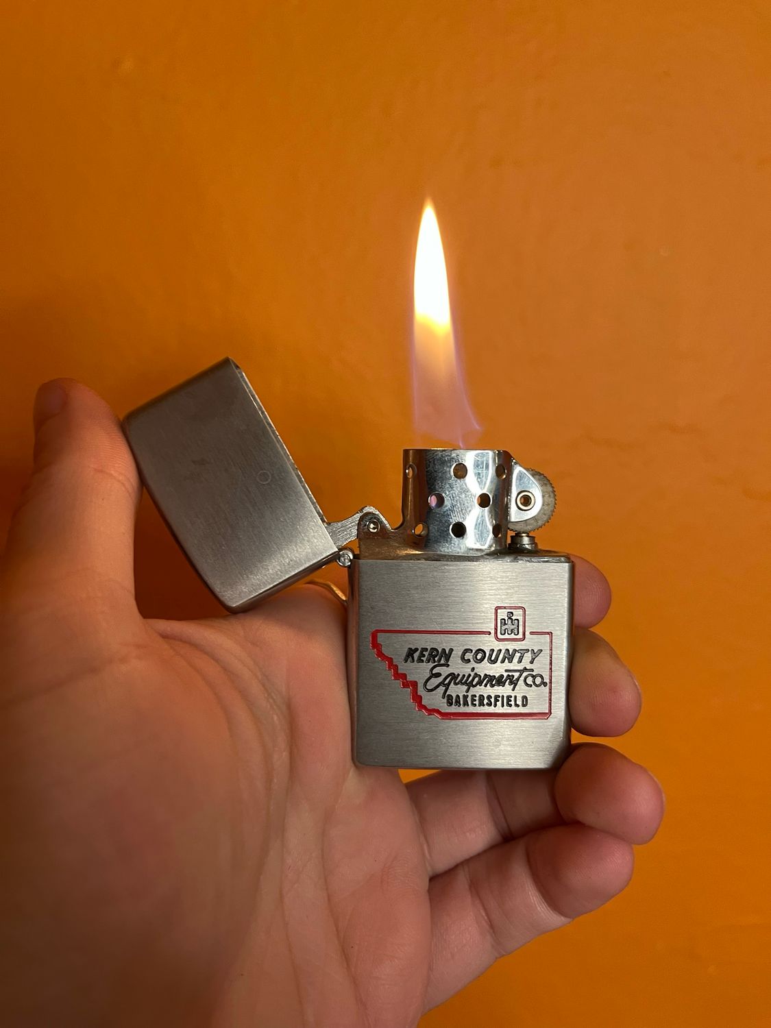 Kern County Barlow Windproof Lighter