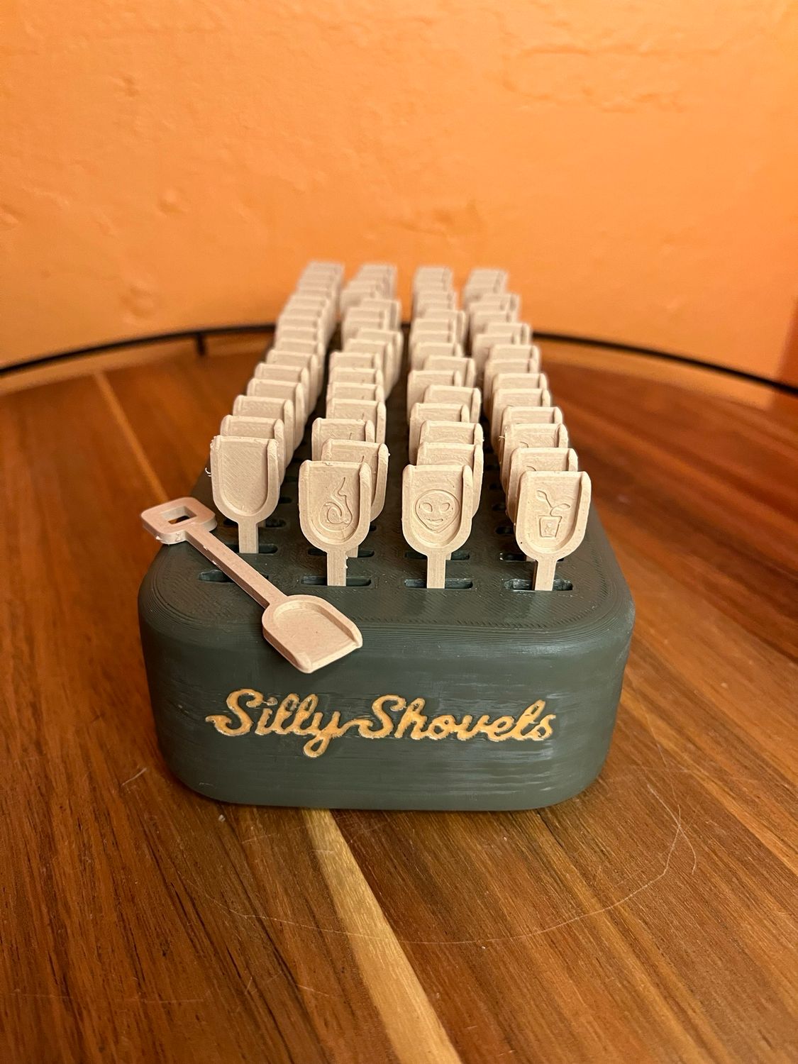 Silly Shovels Keif Scoop