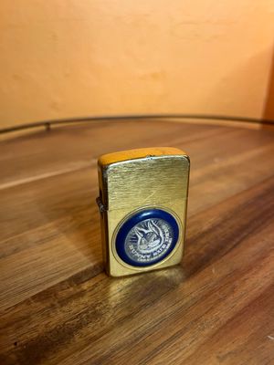 Bunny Sue Dee’s Miami Flip Top Advert Lighter