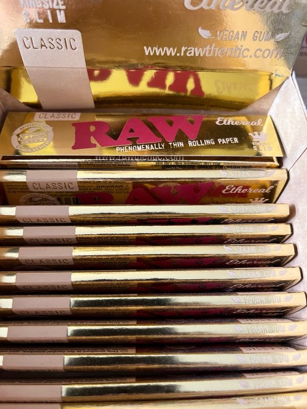RAW Ethereal King Slim Rolling Papers