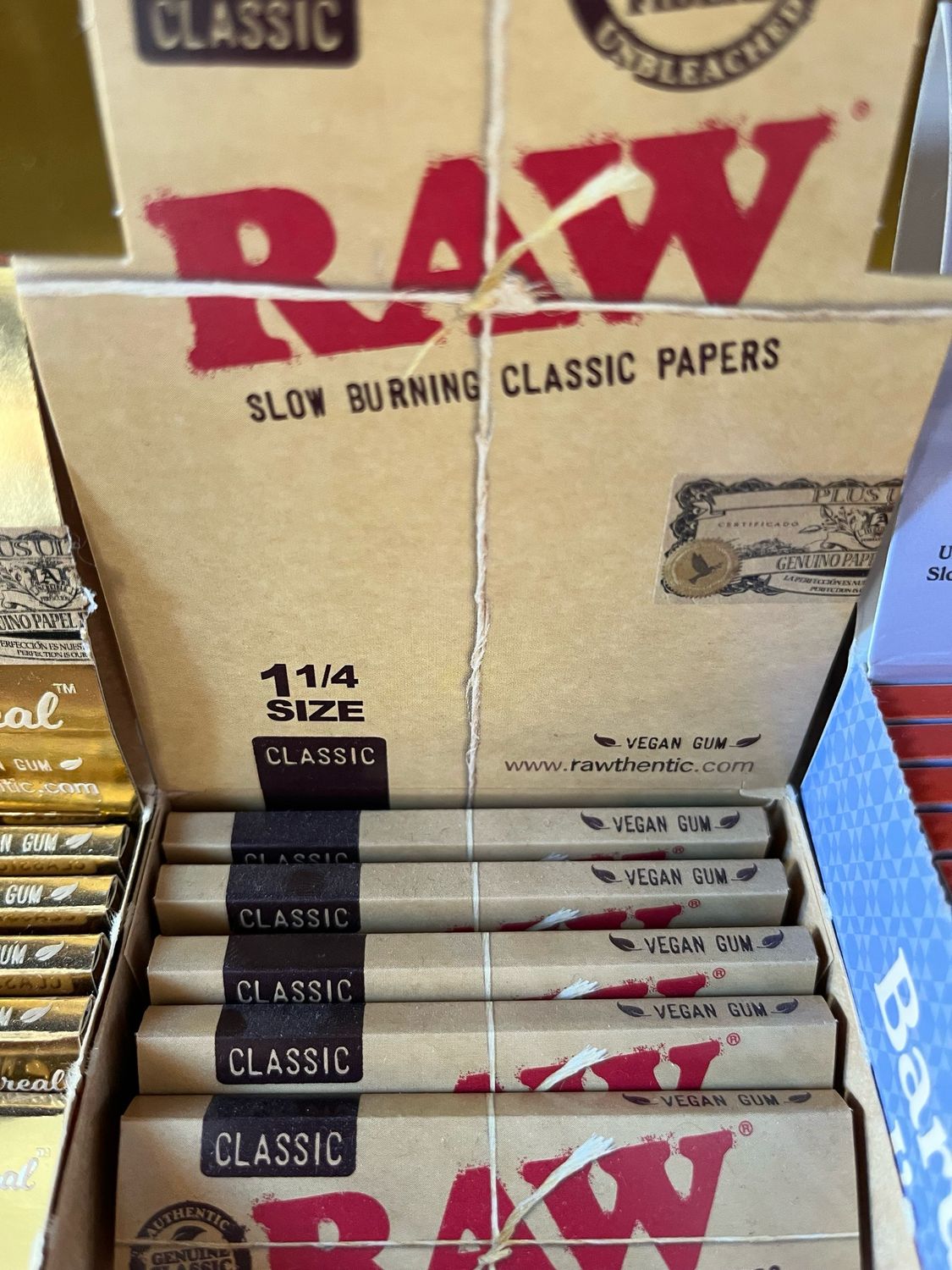 RAW 1 1/4 Papers