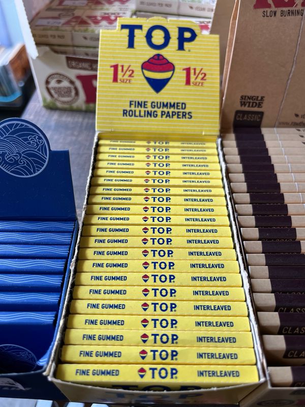 Top 1 1/2 Rolling Papers