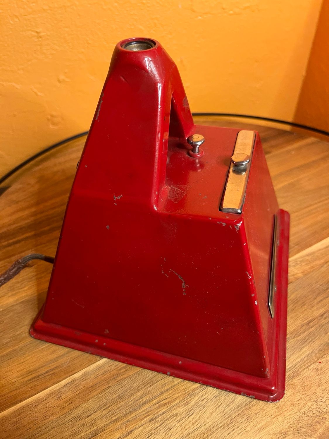 Red Metal Cigarette Dispenser Nonworking Table Lighter
