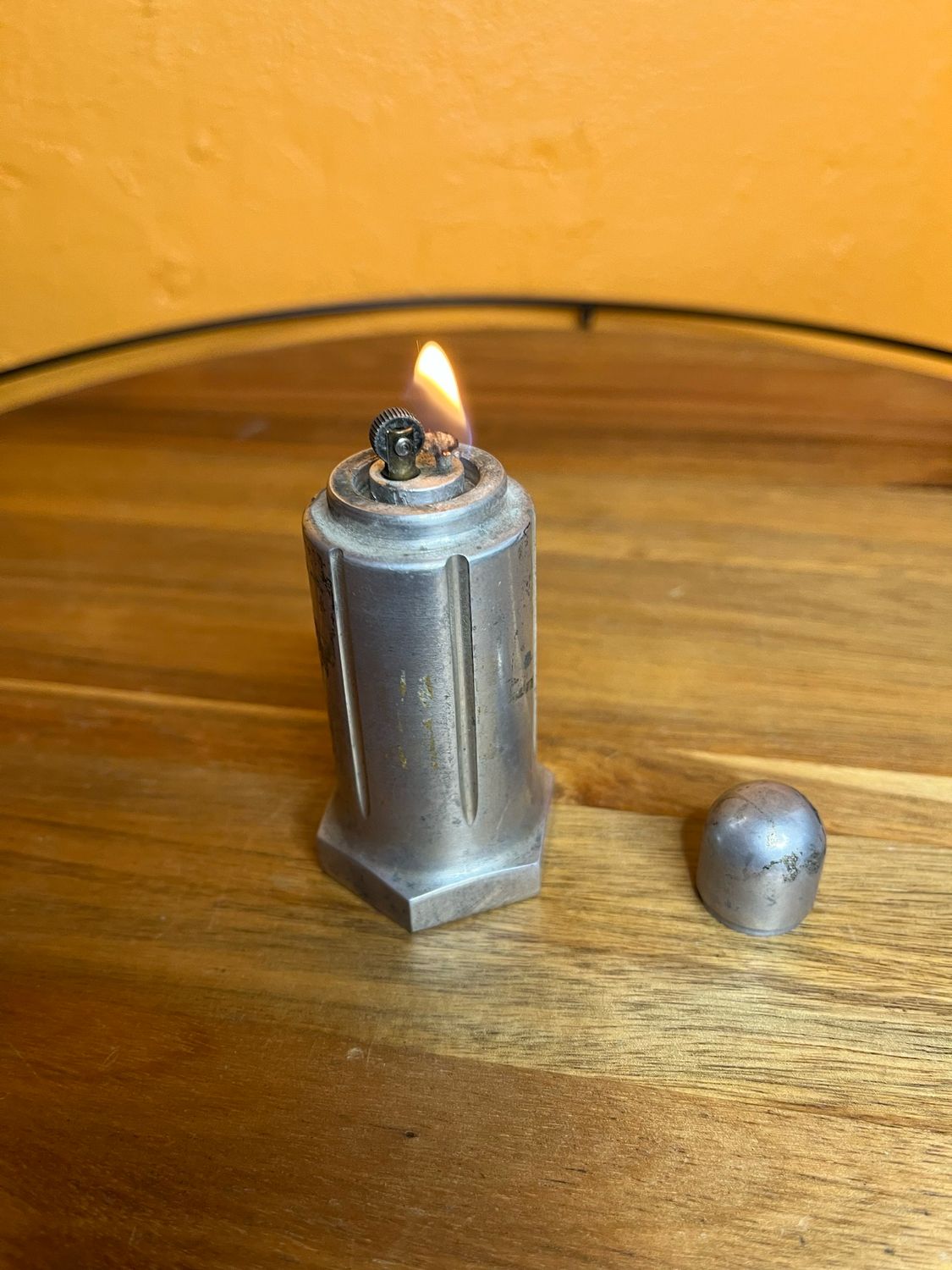 Capped Aluminium Art Deco Table Lighter