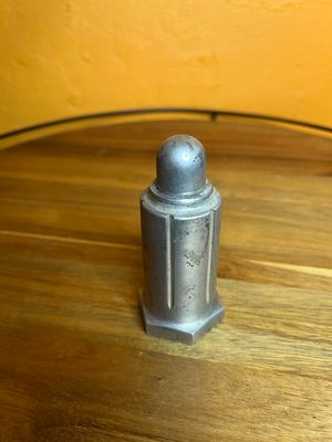 Capped Aluminium Art Deco Table Lighter