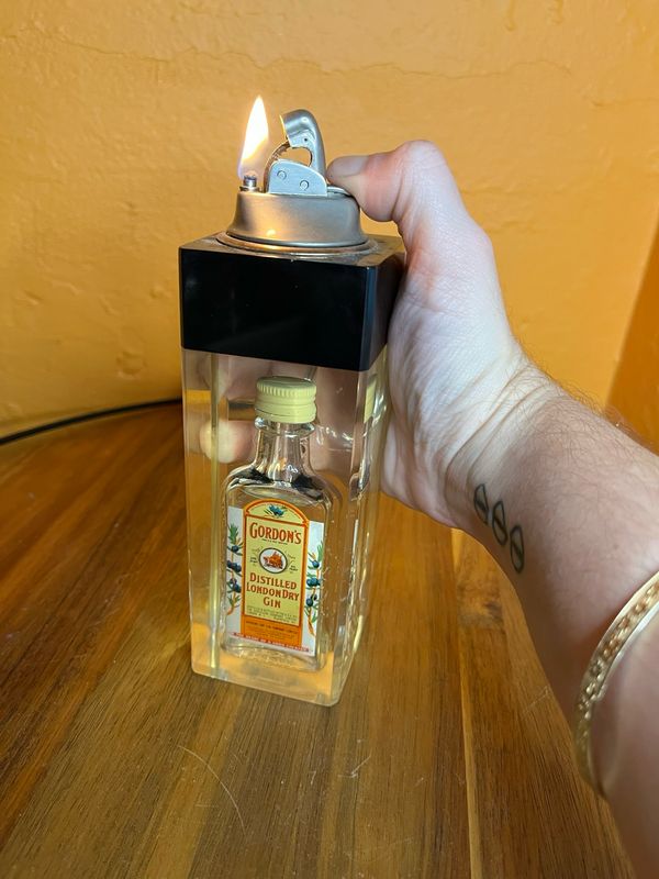 Gordon’s London Dry Gin Lucite Acetate Table Lighter
