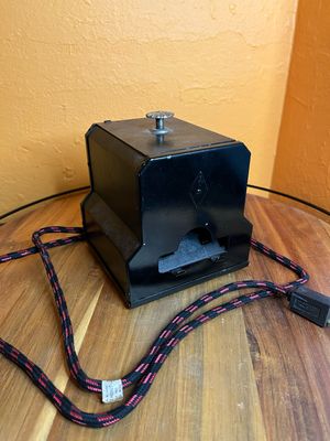 Smokerette Electric Cigarette Dispenser &amp; Lighter
