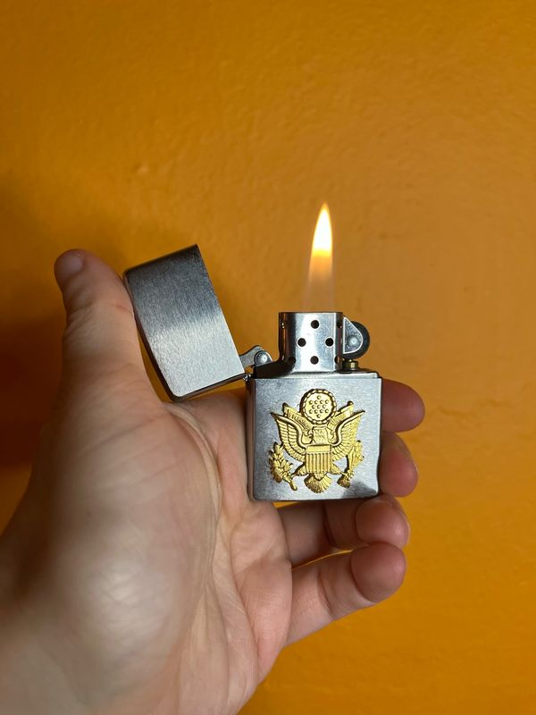 2012 E Pluribus Unum Eagle US Government Seal Zippo Lighter