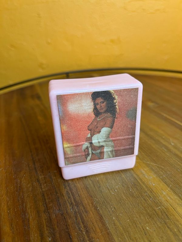 Looking For New Business Topless Pinup Soft Pack Cigarette Case