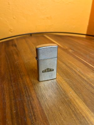 Taft Penguin Brand Flip Top Lighter
