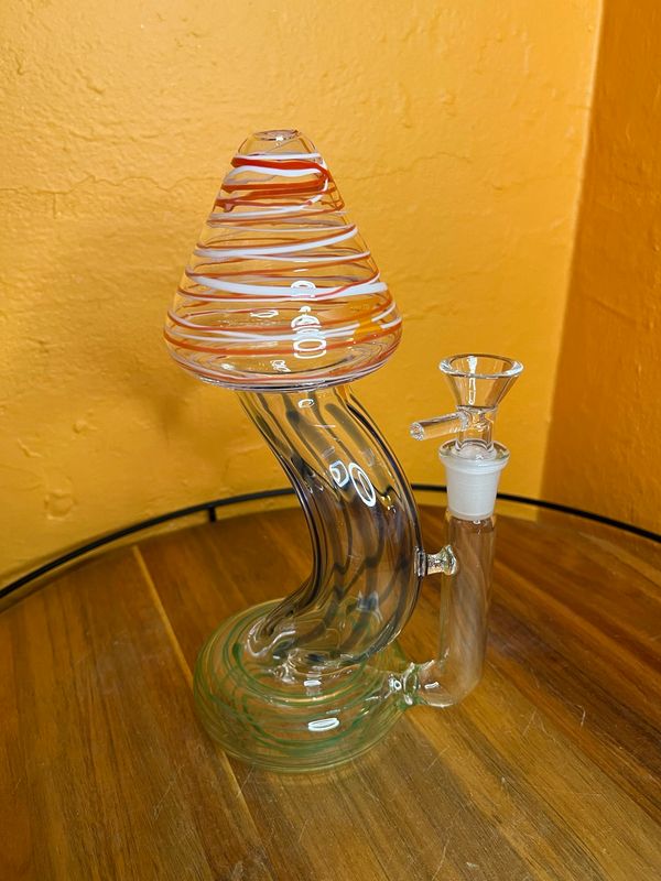 Solid Brand Mushroom Water Pipe