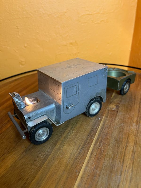 Ges-Gesch Truck With Trailer Table Lighter Ashtray Combo