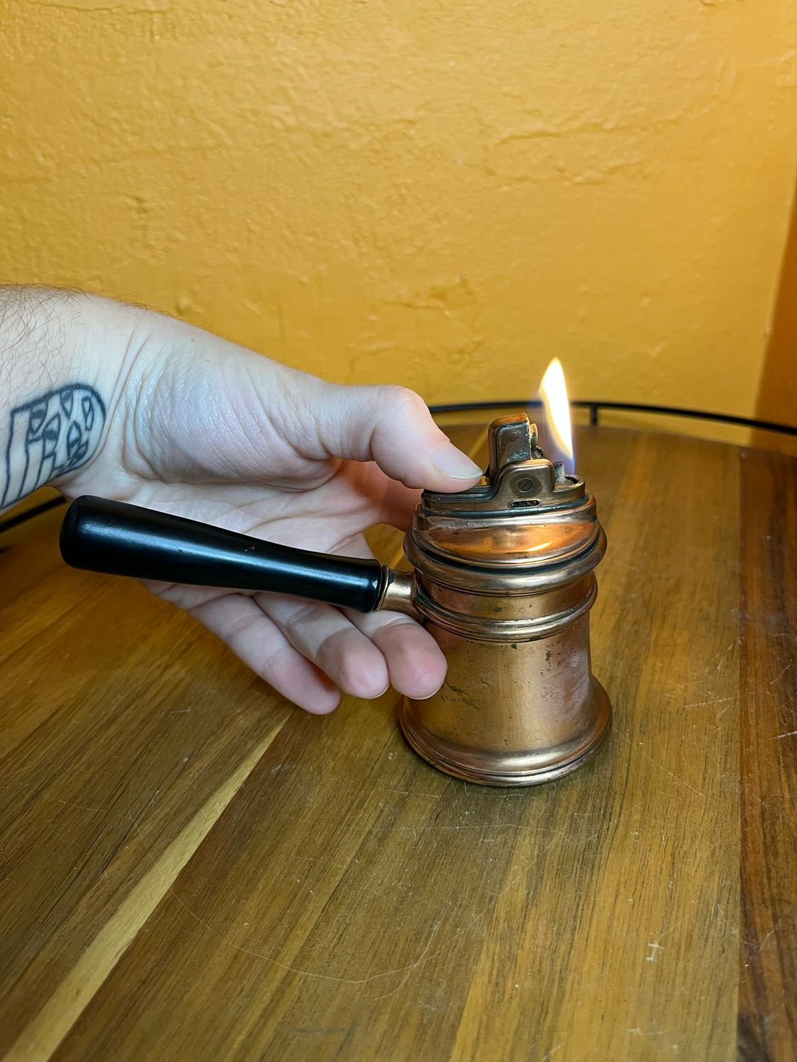 Ronson Colony Table Lighter