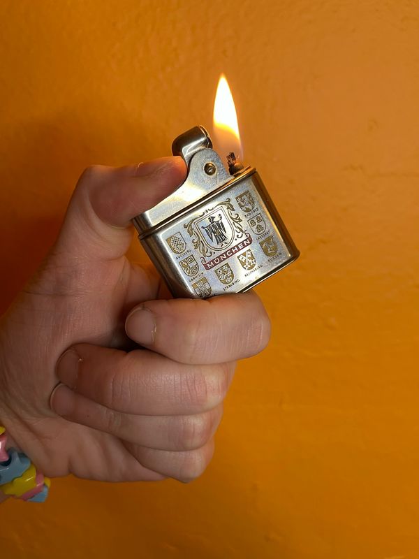 München Munich Heraldry Eveready German Souvenir Lighter