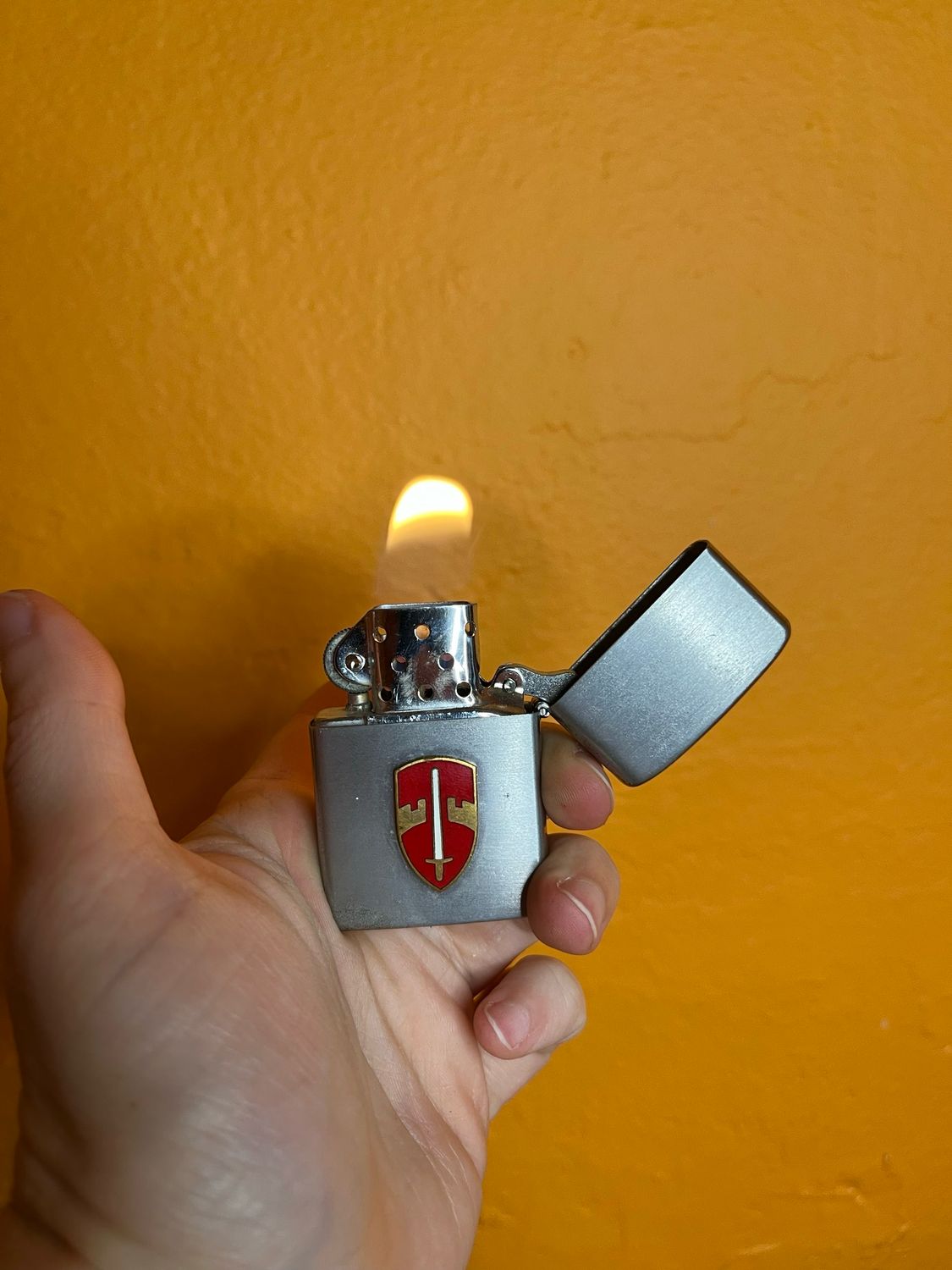 Heraldry Shield &amp; Sword Flip Top Lighter