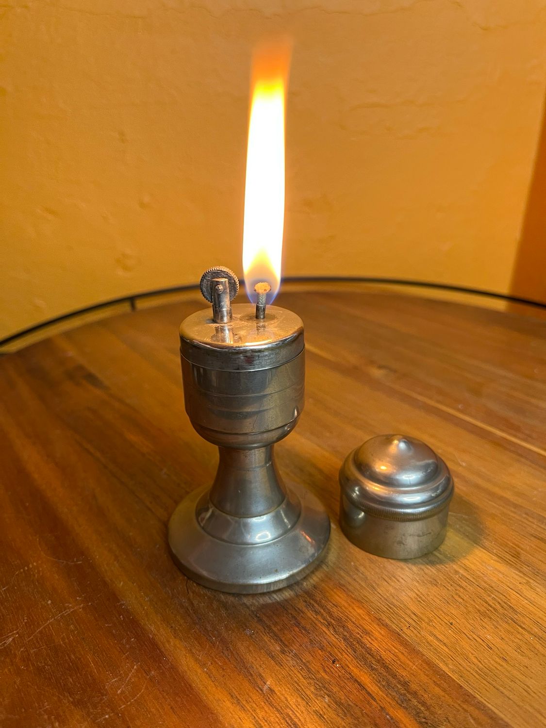 Possible French Eclat Capped Table Lighter