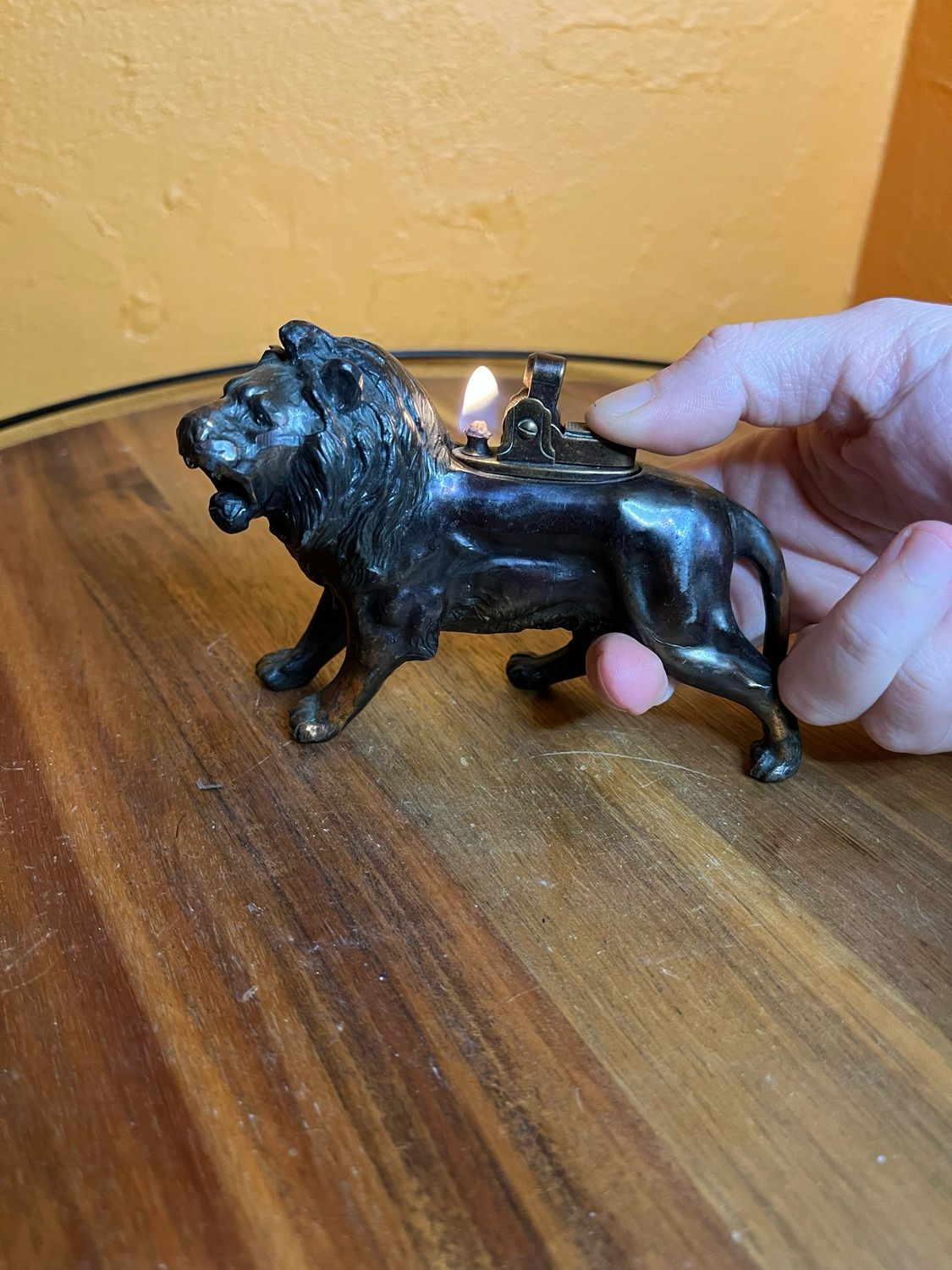 Lion Figural Table Lighter