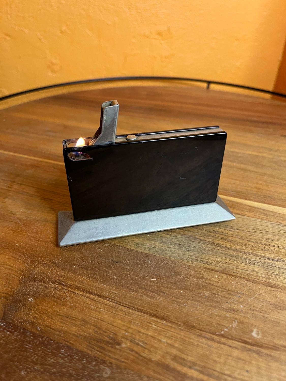 Black Rectangle Button Press Table Lighter