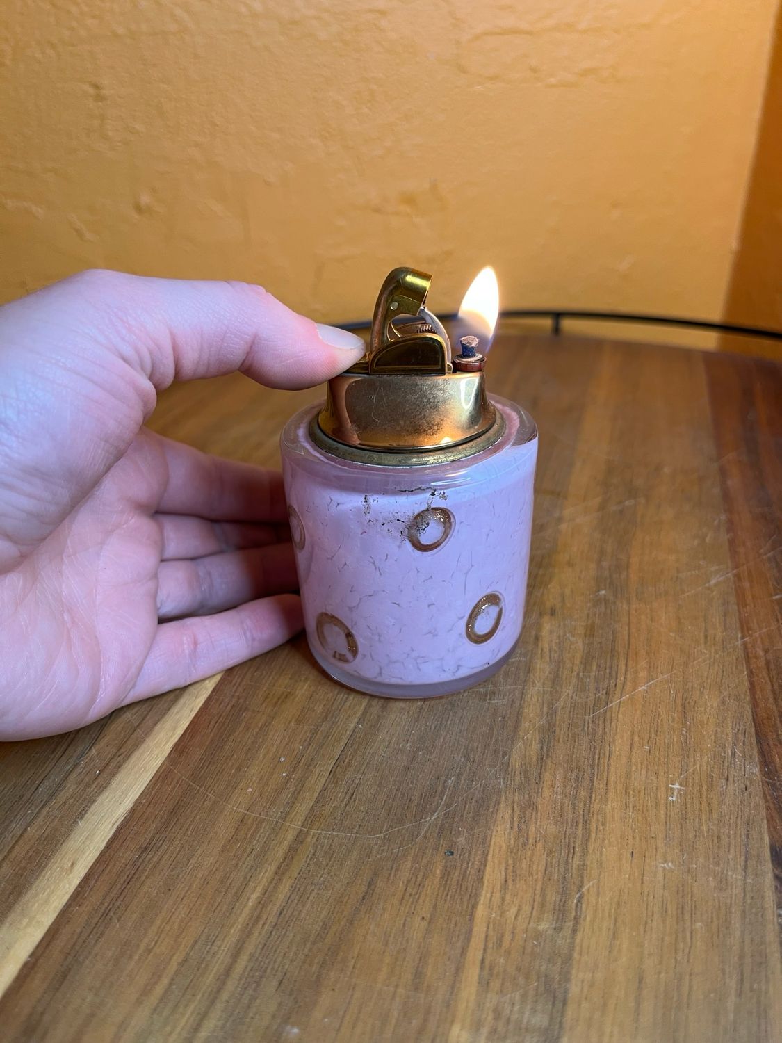 Pink &amp; Gold Glass Table Lighter