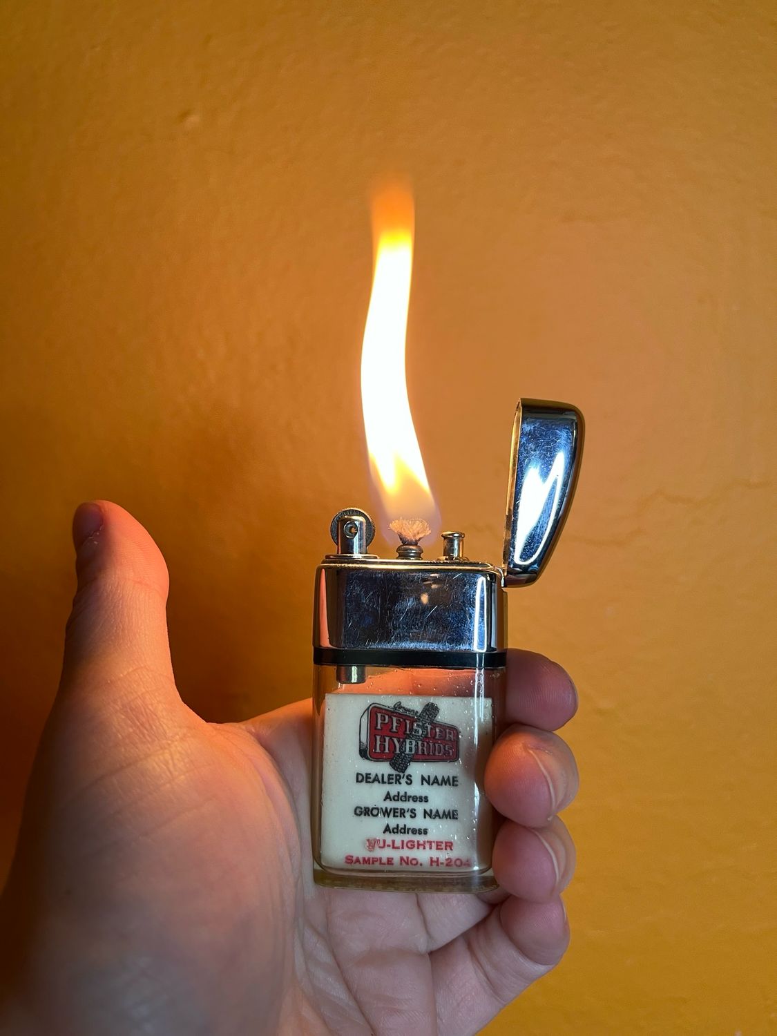 Vu-Lighter Dealership Advertisement Sample Clear Tank Flip Top Lighter