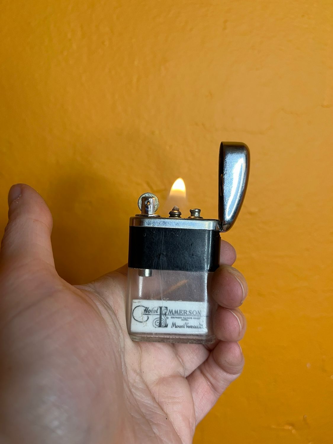 Hotel Emerson Mount Vernon IL Ritepoint Clear Tank Lighter