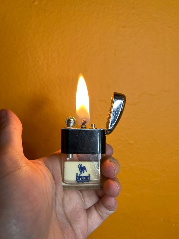 Bryant St Charles Gas Co Ritepoint Shaker Clear Tank Lighter