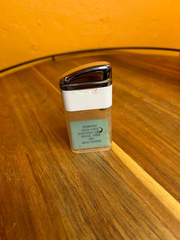 TKF The Kramer Facilities Detroit Ritepoint Shaker Clear Tank Lighter