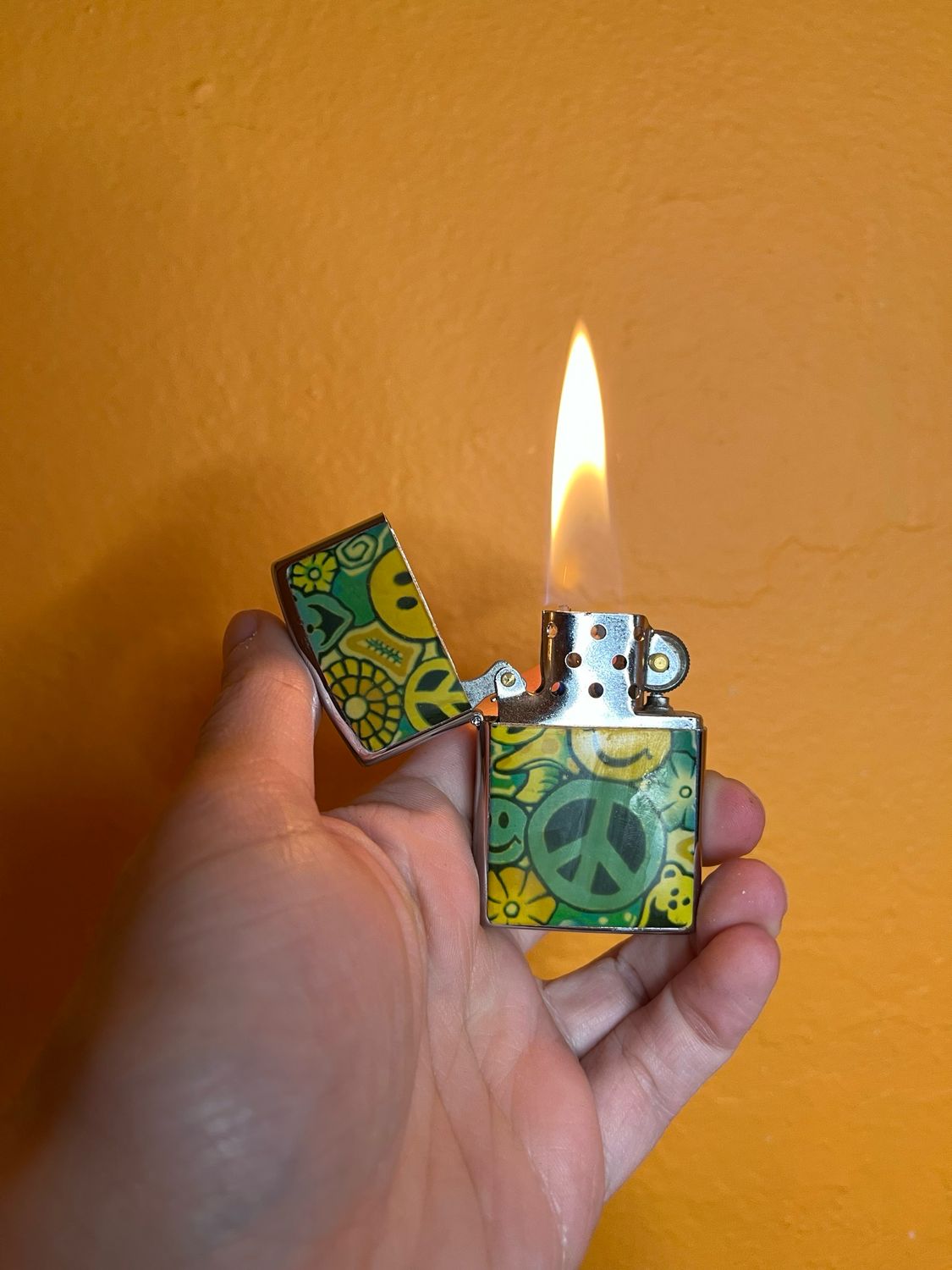 Hippie Peace &amp; Love Flip Top Lighter