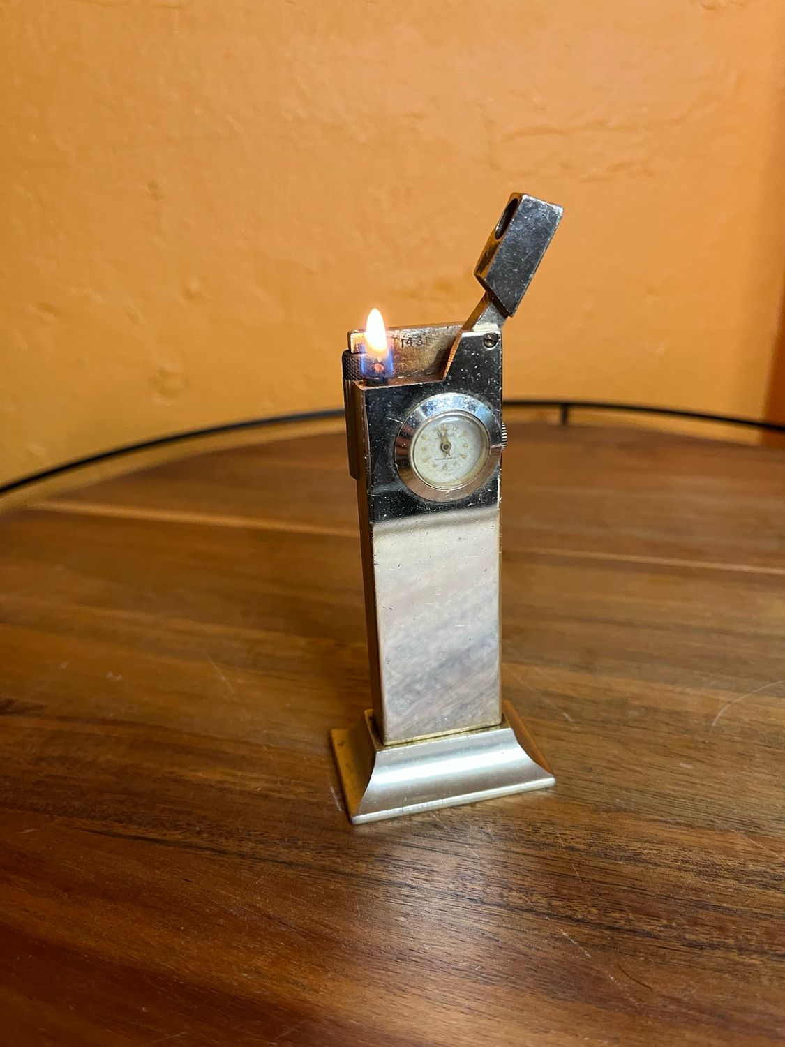 Shields Swiss Clock Watch Face Table Lighter