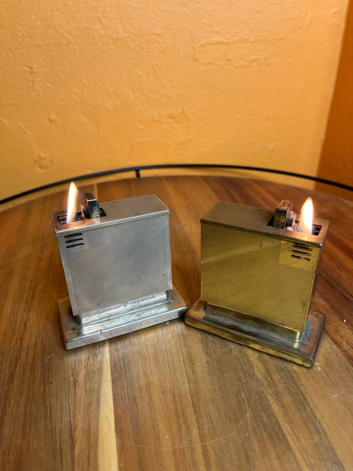 Augusta Lift A Light Table Lighter