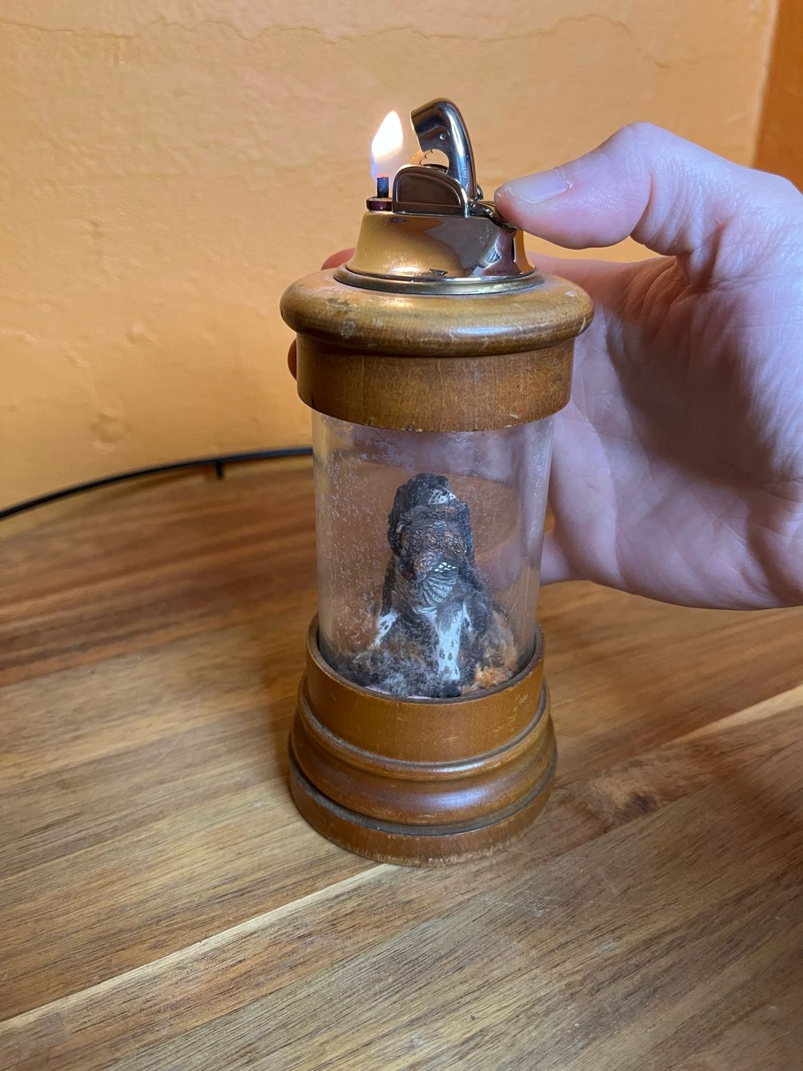 Hunting Dog With Pheasant Table Lighter