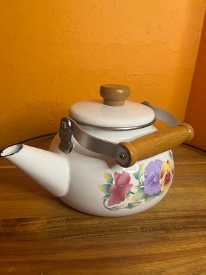 Enamel Lincoware Pansy Flowers Teapot