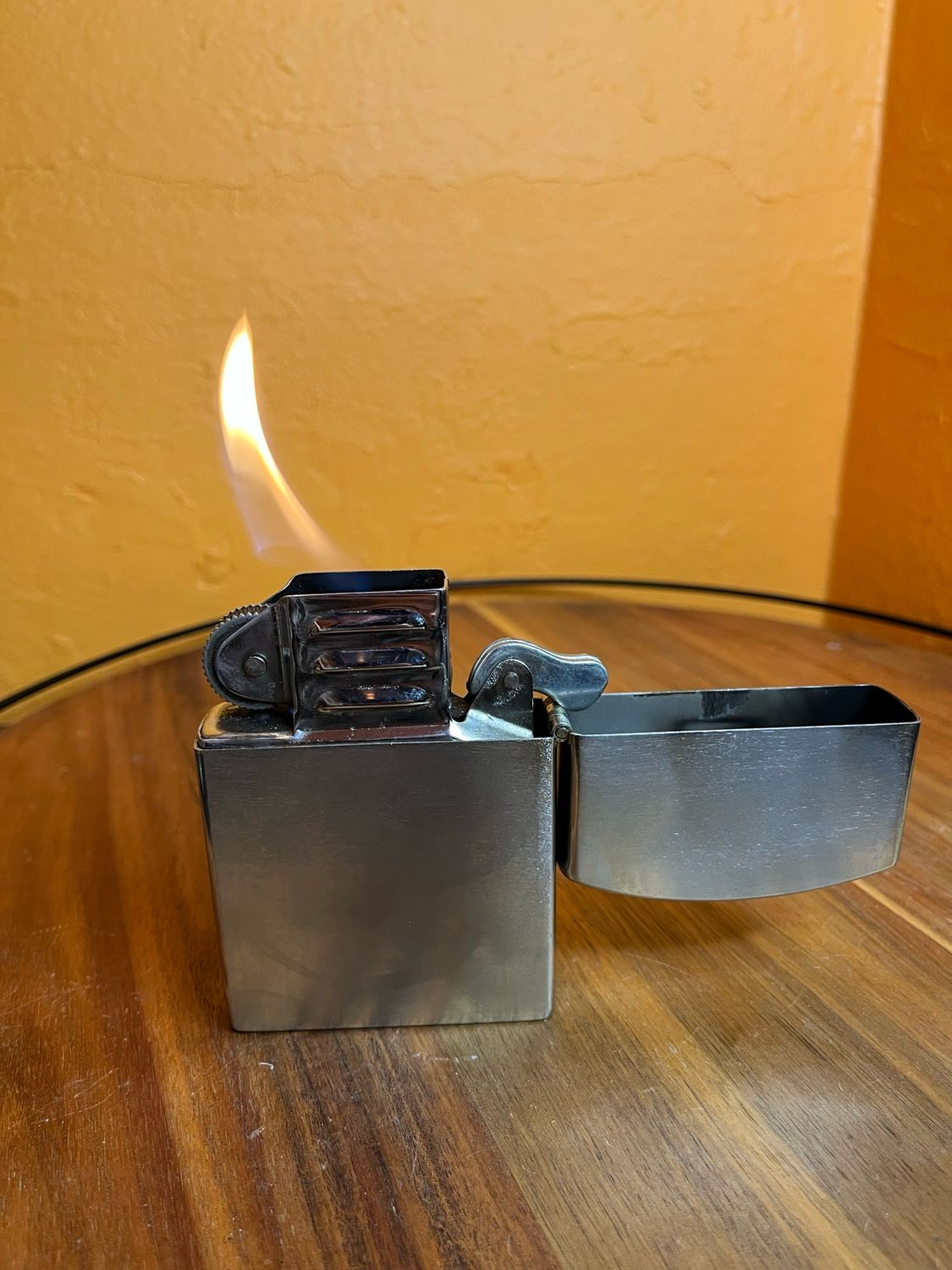 Basic Oversize Flip Top Table Lighter