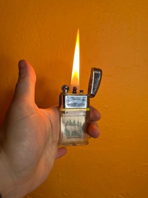 Ritepoint Whitetail Deer Buck Clear Tank Lighter With Tin