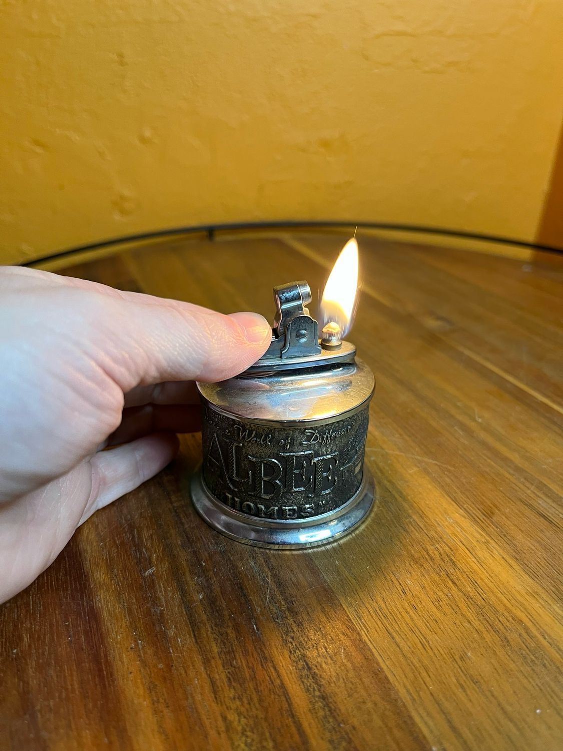 Albee Homes Inc Niles OH Advertisement Table Lighter
