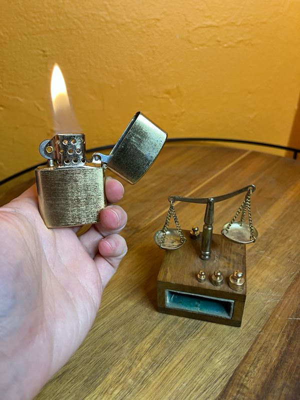 Scales &amp; Weights Wood &amp; Brass Table Lighter
