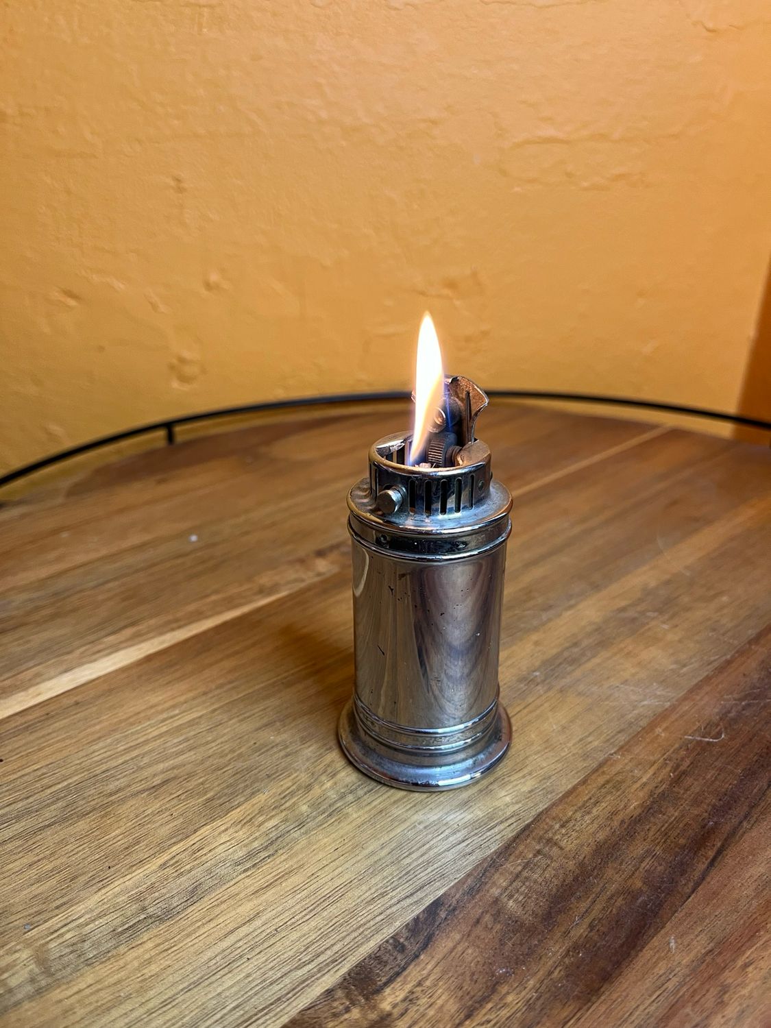Silver Cylinder Table Lighter