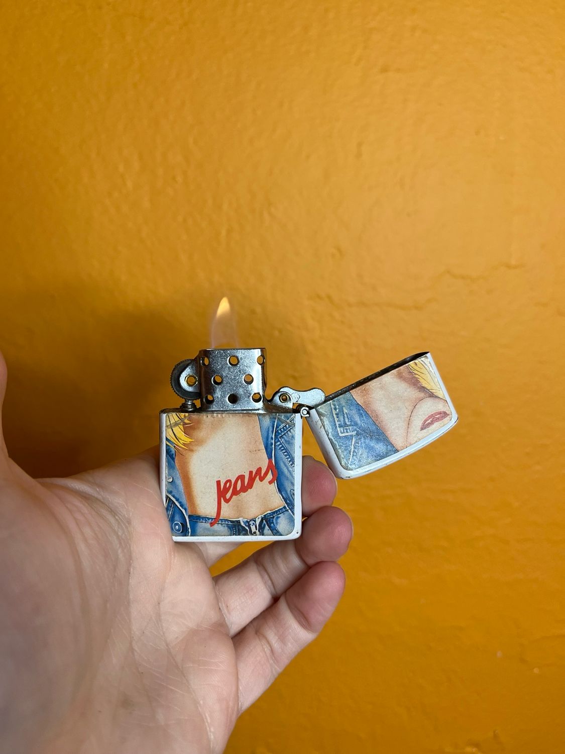 Jeans Pinup Flip Top Lighter