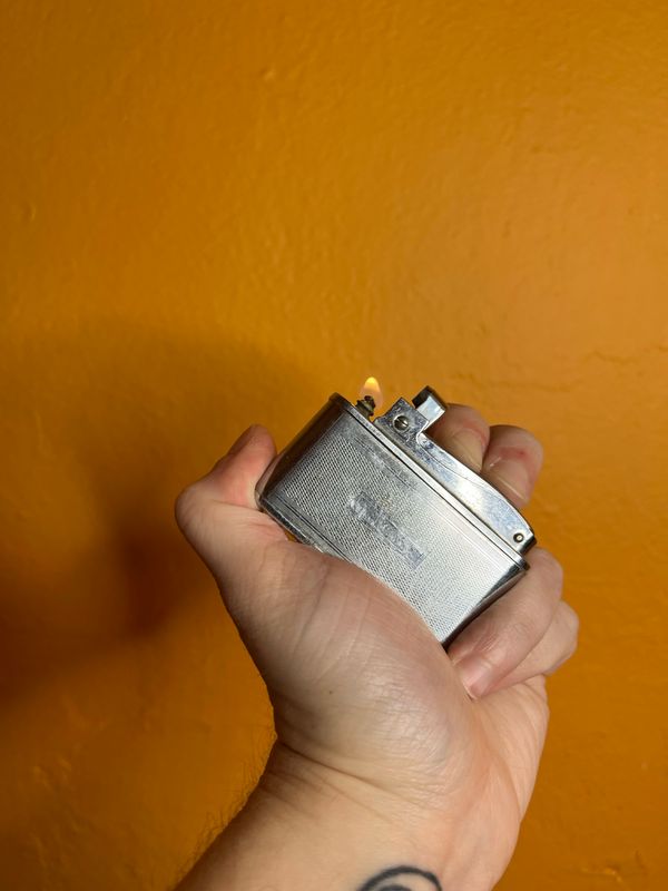 Flat Musical Lighter