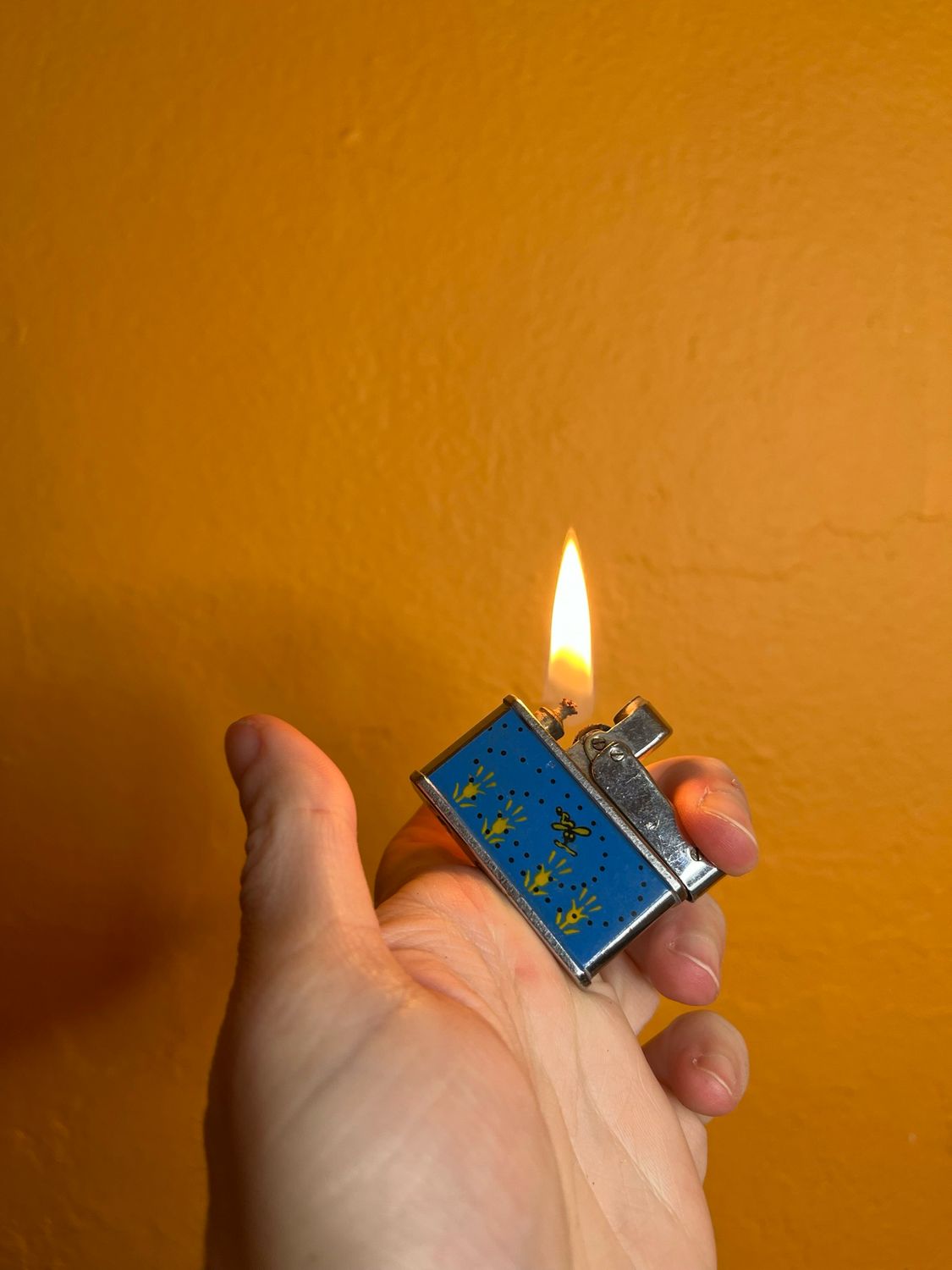 Bumblebee 100 Series Lighter