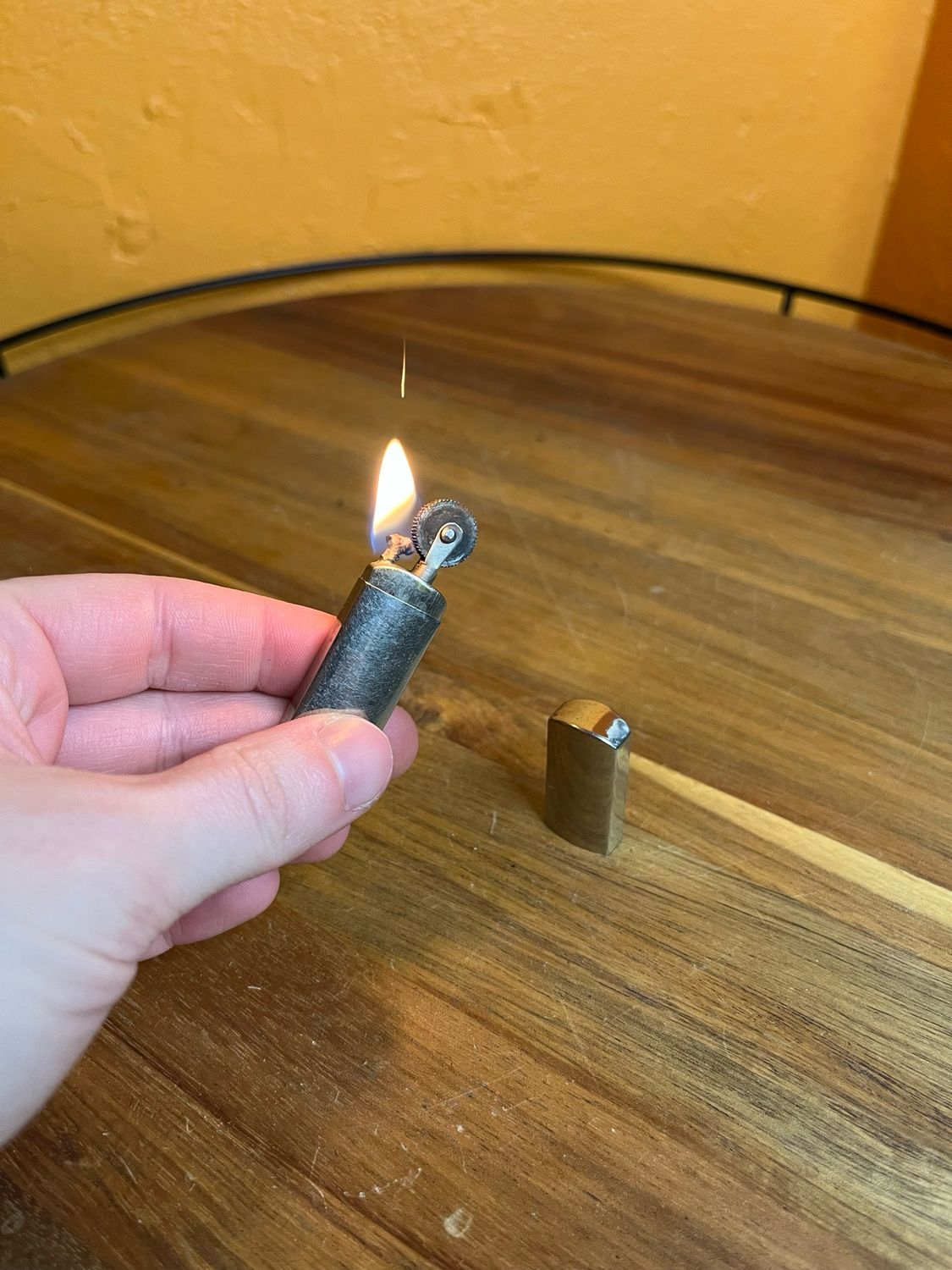 Cigarette Carton Stow Capsule Lighter