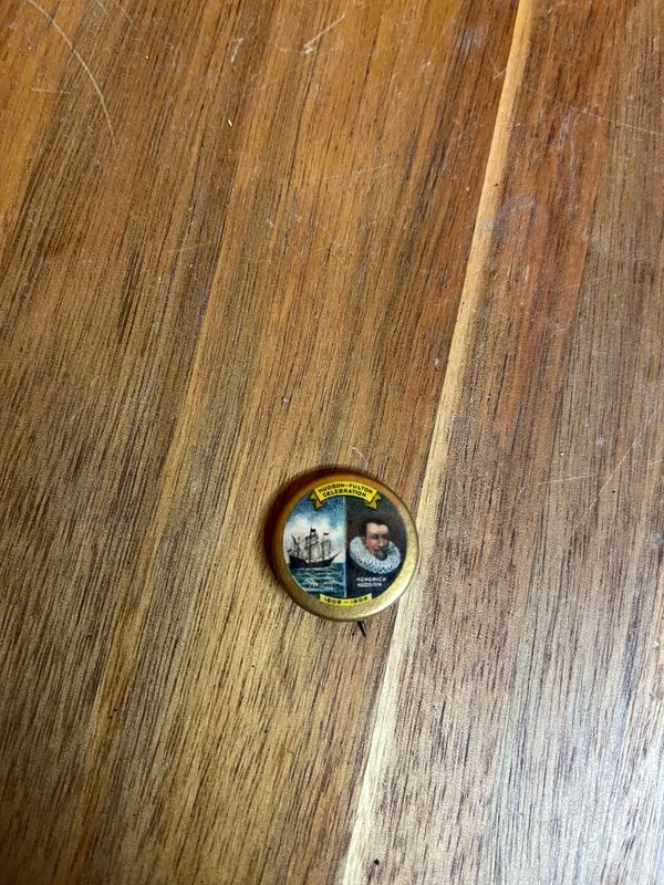 1909 300th Year Hudson Fulton Celebration Pin