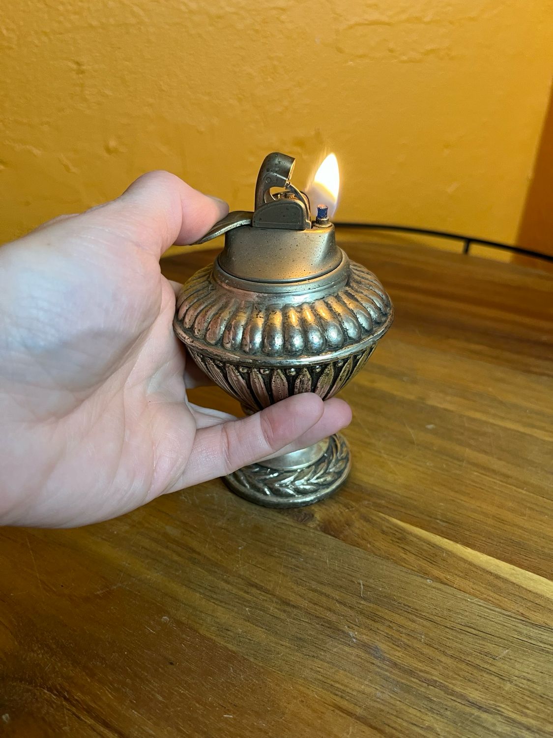 Classical Ornate Table Lighter