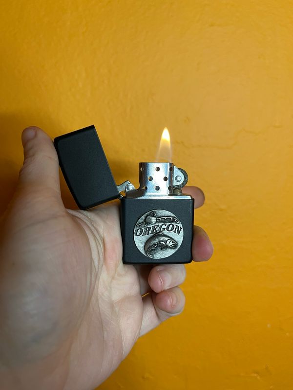 1994 Oregon Trout Fishing Souvenir Zippo Lighter