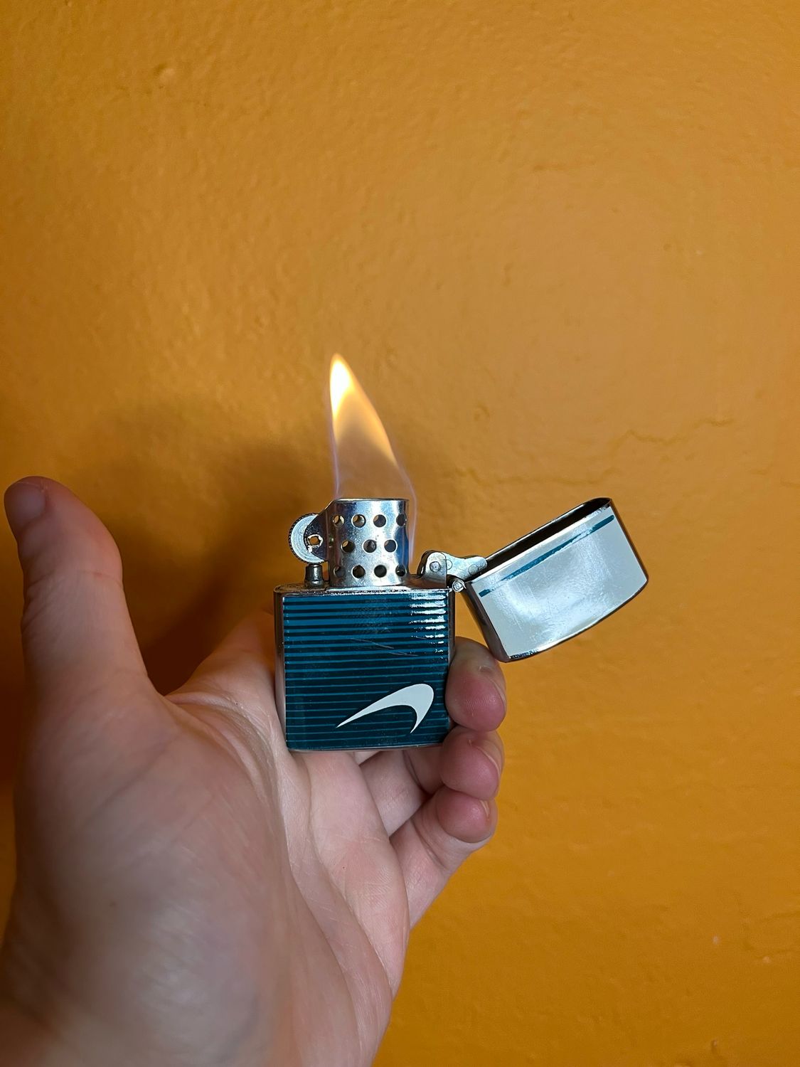 Newport Menthols Swoosh Flip Top Lighter 2