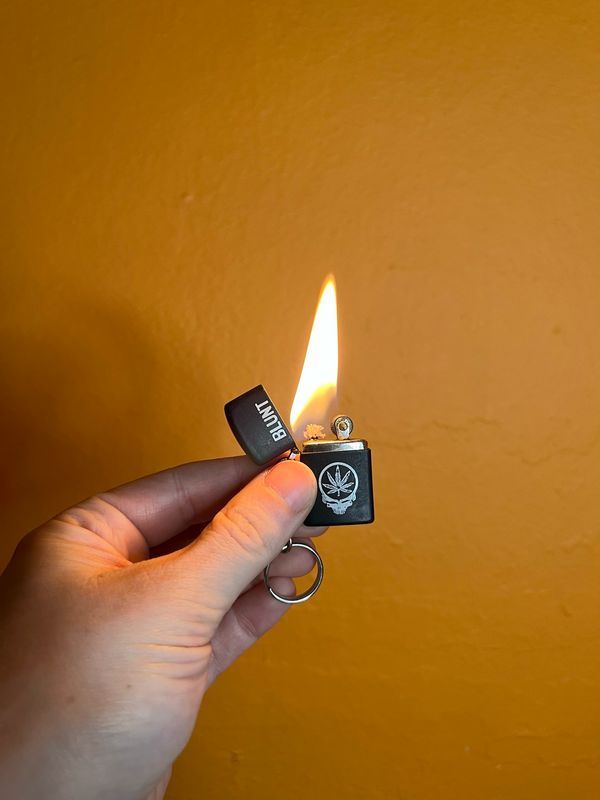 Grateful Dead Skull Blunt Keychain Lighter