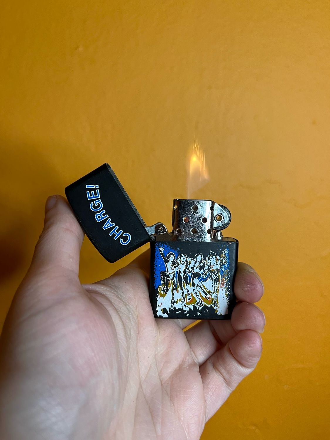 KISS Charge Flip Top Lighter