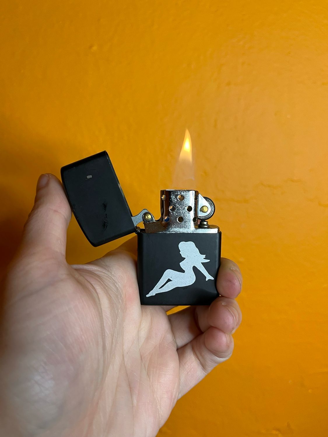 Mudflap Pinup Girl Flip Top Lighter