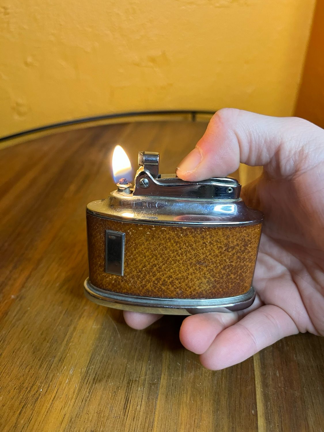 Ronson Senator Tan Leather Table Lighter